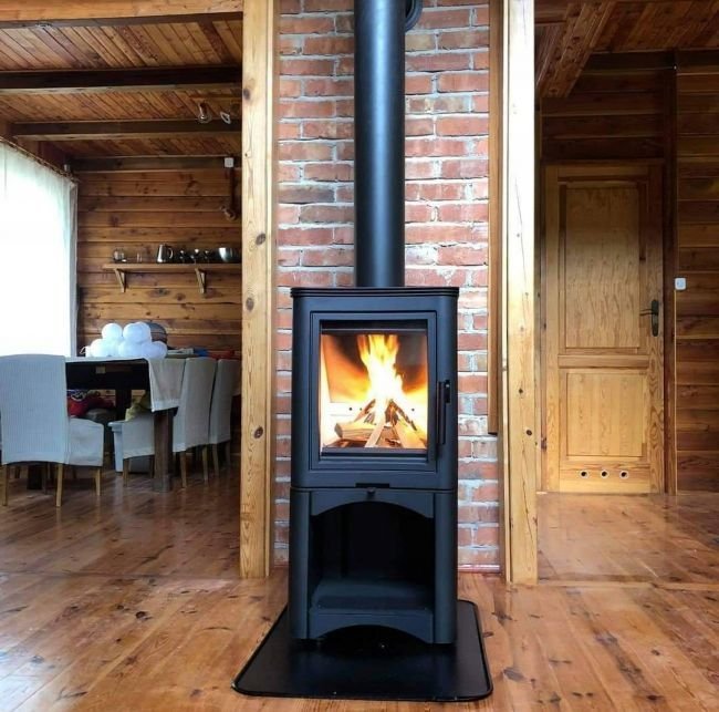 Kratki Kaminöfen Koza K5 S/W | mit Holzablagefach | 7 kW | KOZA/K5/S/W – Ansicht 7